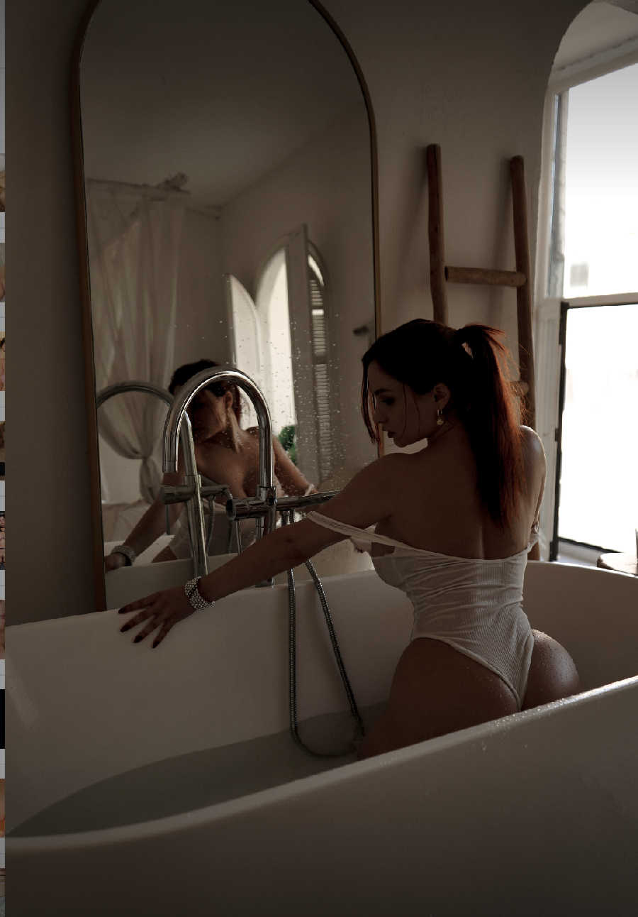 A playful frame from Miranda Faith nude — online in Tijuana